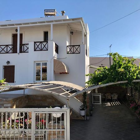 Dea House Apartment Финикас Екстериор снимка