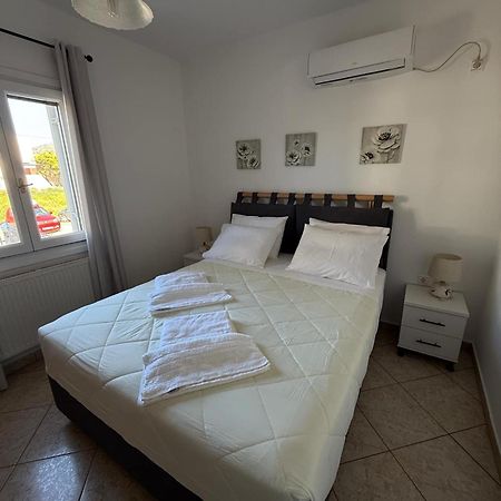 Dea House Apartment Финикас Екстериор снимка