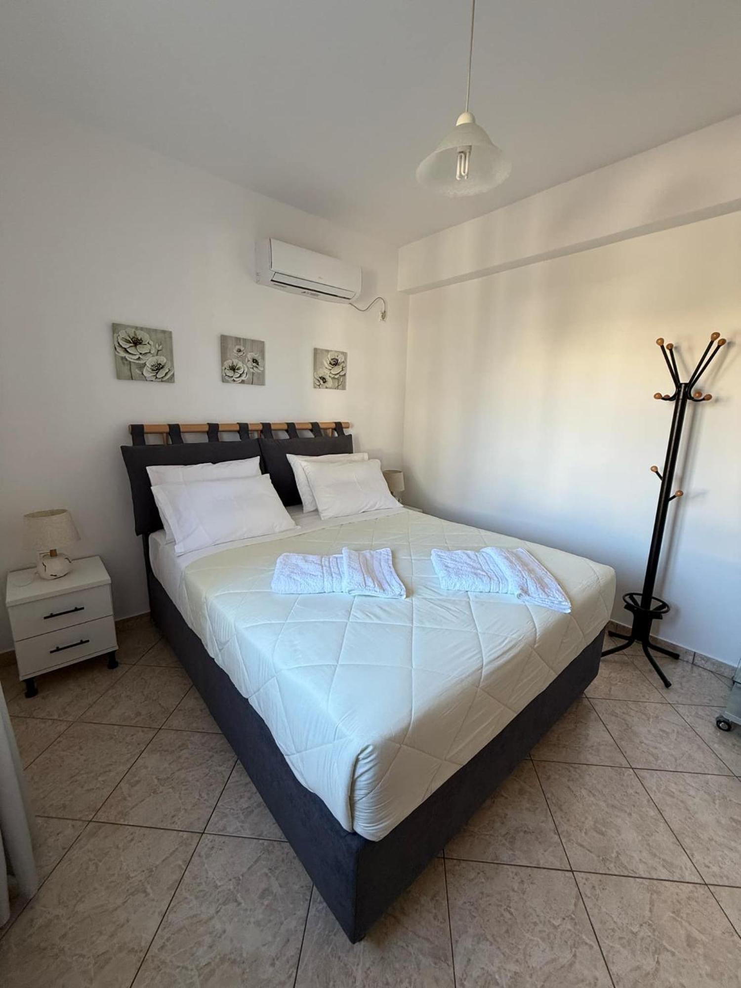 Dea House Apartment Финикас Екстериор снимка